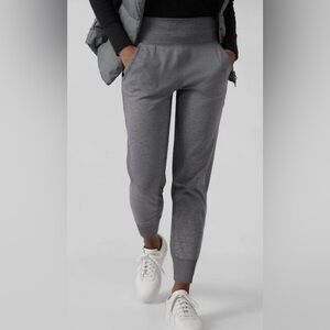 Athleta Venice Gray Jogger Pants Size Medium 27.5” Inseam💎EUC Retail $98
